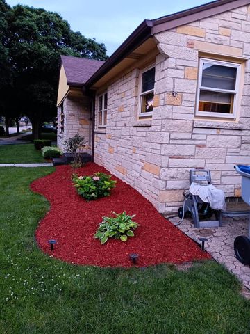 5701 W Stack DRIVE, Milwaukee, WI 53219