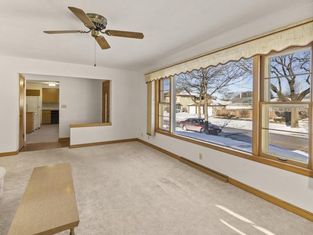 5701 W Stack DRIVE, Milwaukee, WI 53219