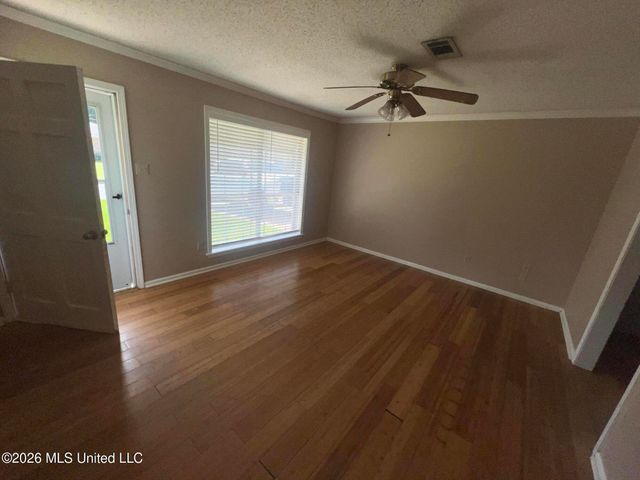 117 Evergreen Drive, D'iberville, MS 39540