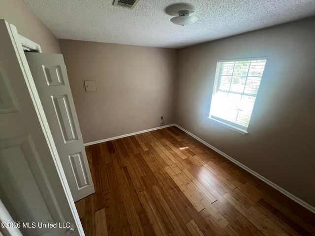 117 Evergreen Drive, D'iberville, MS 39540