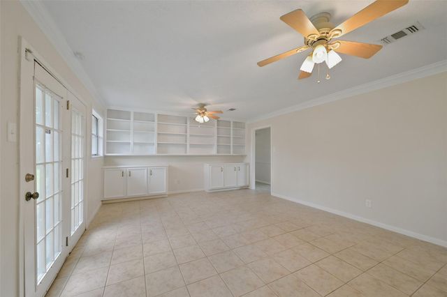 5020 Glenhaven Drive, Baytown, TX 77521