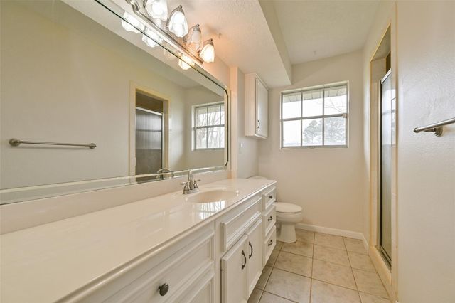 5020 Glenhaven Drive, Baytown, TX 77521