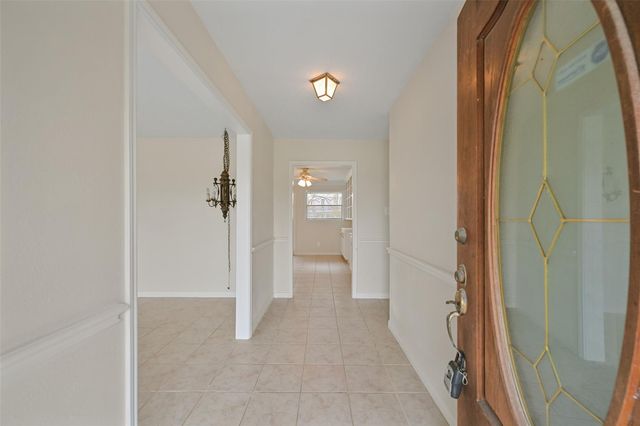 5020 Glenhaven Drive, Baytown, TX 77521