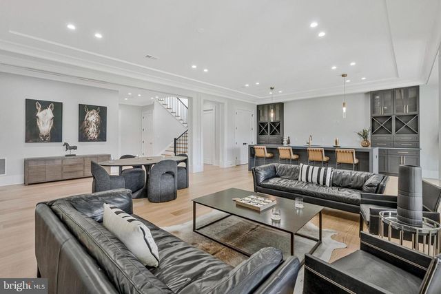 7007 HECTOR RD, Mclean, VA 22101