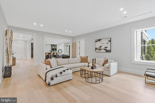 7007 HECTOR RD, Mclean, VA 22101