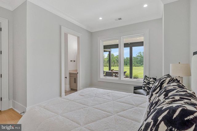 7007 HECTOR RD, Mclean, VA 22101