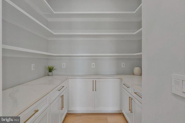 7007 HECTOR RD, Mclean, VA 22101