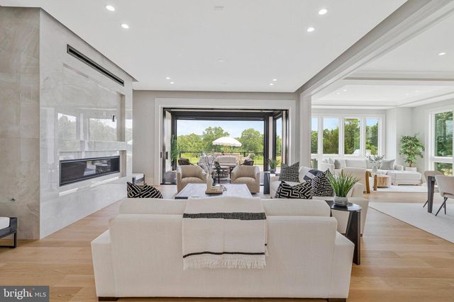 7007 HECTOR RD, Mclean, VA 22101