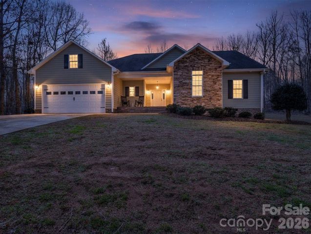 385 White Stone Drive, Bostic, NC 28018