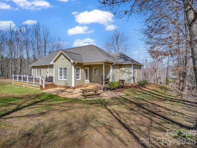 385 White Stone Drive, Bostic, NC 28018