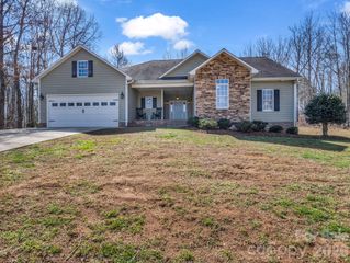 385 White Stone Drive, Bostic, NC 28018