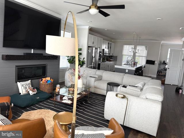 1577 SANDPIPER BAY LOOP, Dumfries, VA 22026