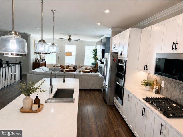 1577 SANDPIPER BAY LOOP, Dumfries, VA 22026