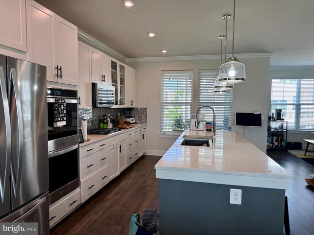 1577 SANDPIPER BAY LOOP, Dumfries, VA 22026