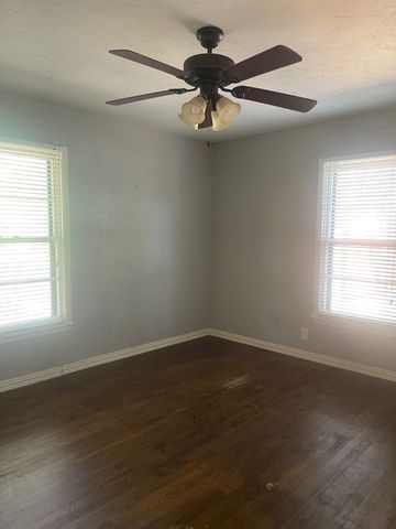 341 Hurst Drive, Bedford, TX 76022