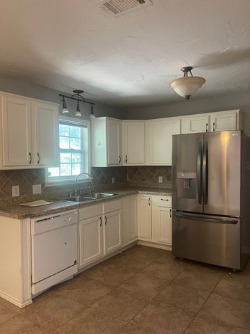 341 Hurst Drive, Bedford, TX 76022