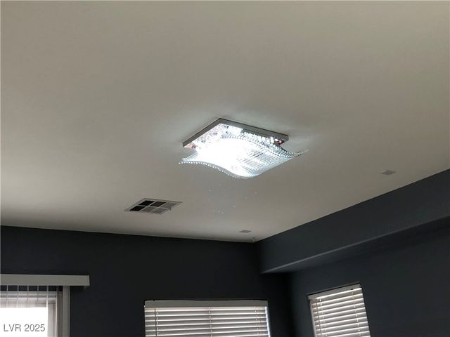 1885 Cape Cod Landing Drive, Las Vegas, NV 89135