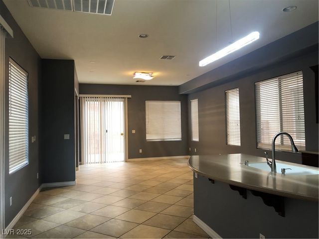 1885 Cape Cod Landing Drive, Las Vegas, NV 89135