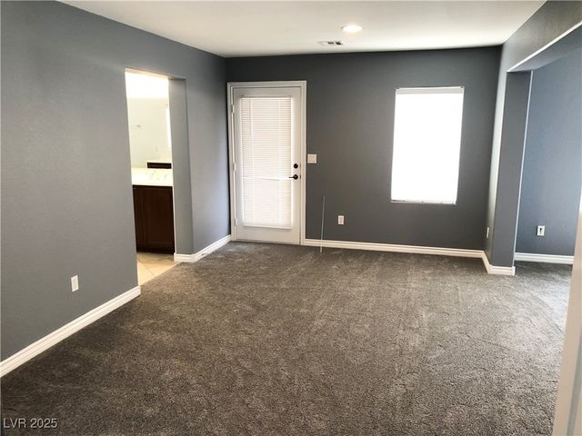 1885 Cape Cod Landing Drive, Las Vegas, NV 89135