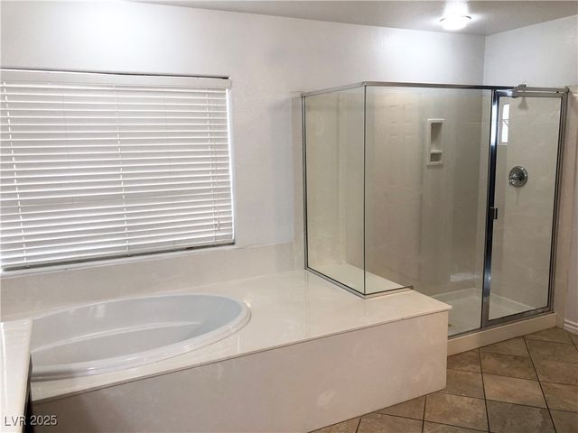 1885 Cape Cod Landing Drive, Las Vegas, NV 89135