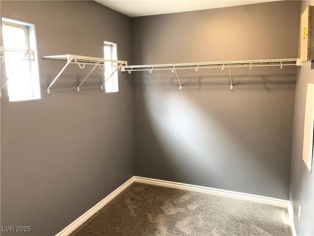 1885 Cape Cod Landing Drive, Las Vegas, NV 89135