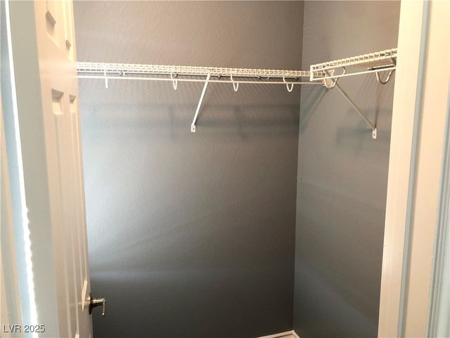 1885 Cape Cod Landing Drive, Las Vegas, NV 89135