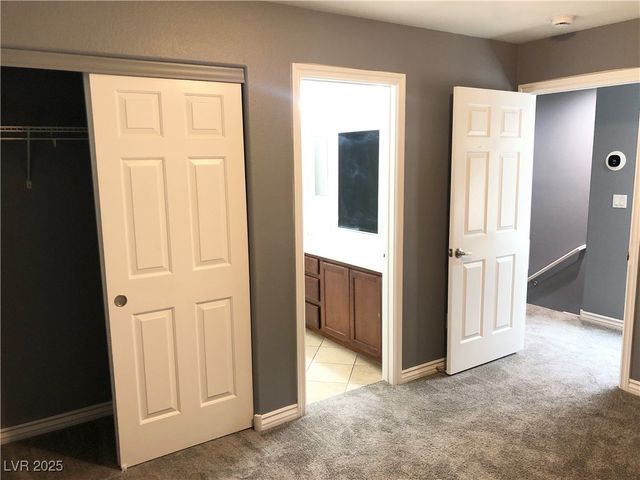 1885 Cape Cod Landing Drive, Las Vegas, NV 89135