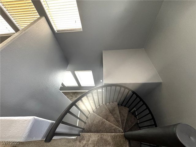 1885 Cape Cod Landing Drive, Las Vegas, NV 89135