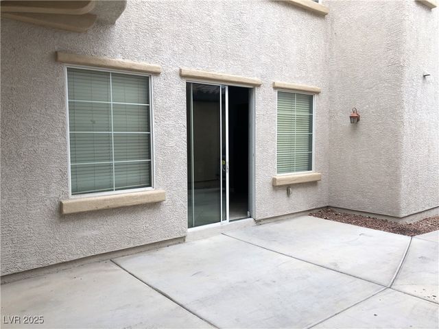 1885 Cape Cod Landing Drive, Las Vegas, NV 89135
