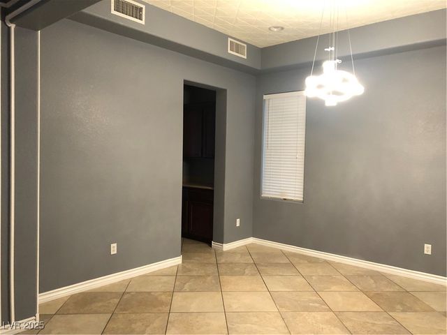 1885 Cape Cod Landing Drive, Las Vegas, NV 89135