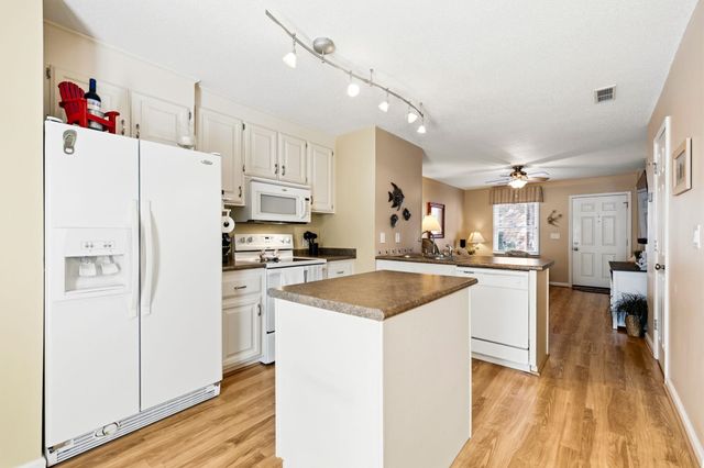 703 26th Ave S Apt C, North Myrtle Beach, SC 29582