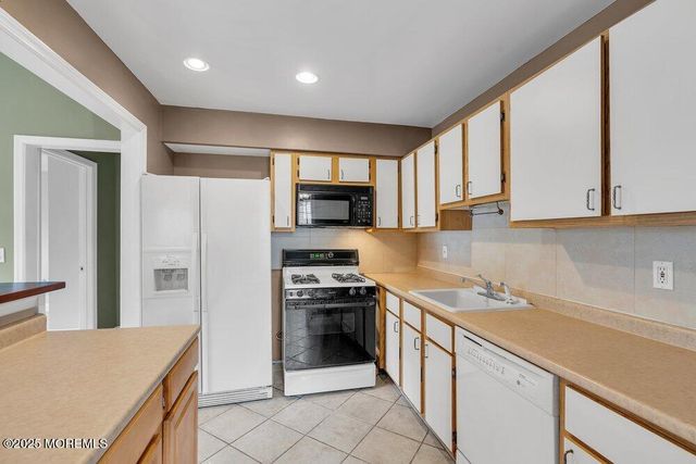 1404 Violet Lane, Jackson, NJ 08527