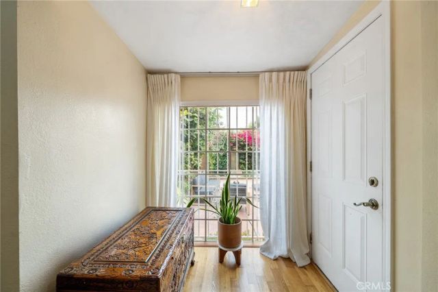 1301 W 56th Street, Los Angeles, CA 90037