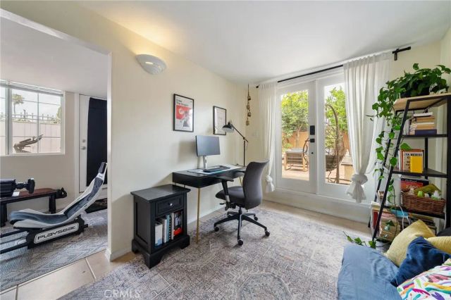 1301 W 56th Street, Los Angeles, CA 90037