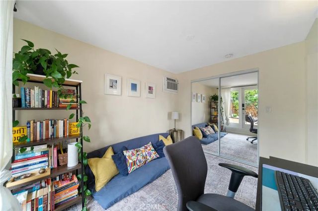 1301 W 56th Street, Los Angeles, CA 90037