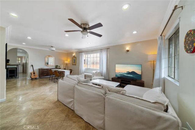 1301 W 56th Street, Los Angeles, CA 90037