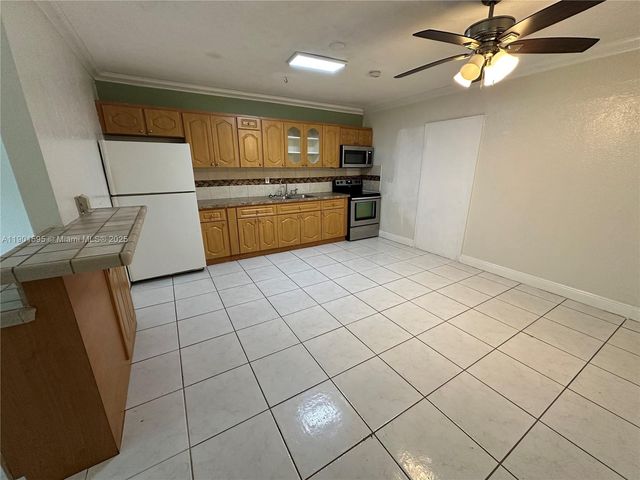1770 NE 148th St 1770, Miami, FL 33181