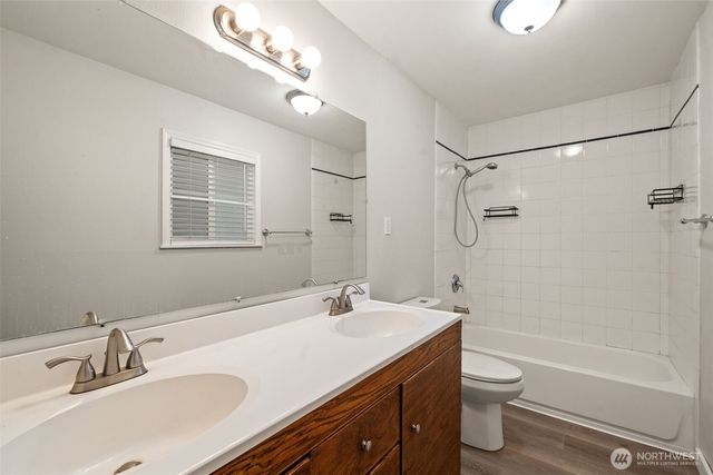 4202 79th Avenue W, Tacoma, WA 98466