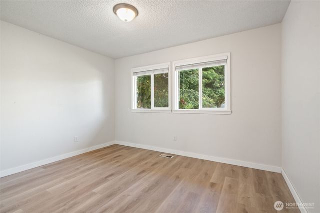 4202 79th Avenue W, Tacoma, WA 98466