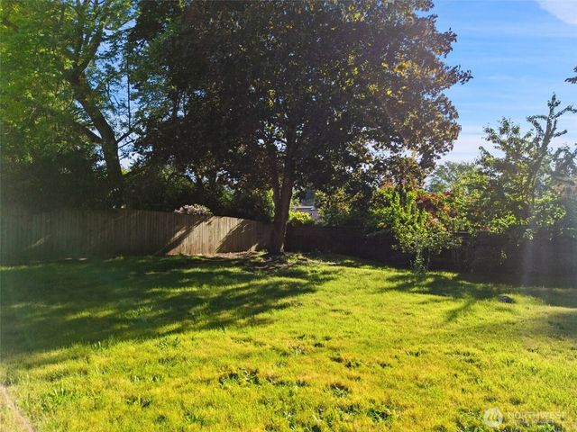 4202 79th Avenue W, Tacoma, WA 98466