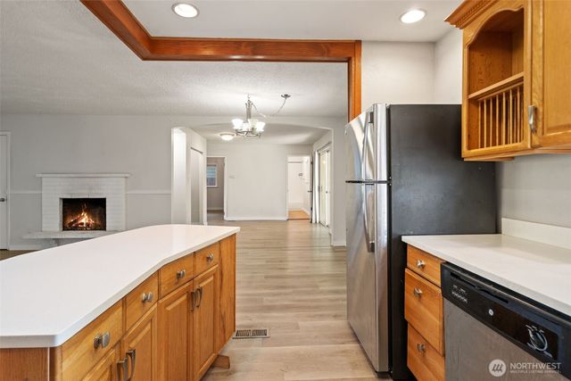 4202 79th Avenue W, Tacoma, WA 98466