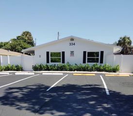 334 SW Avondale Dr 2, Pompano Beach, FL 33060