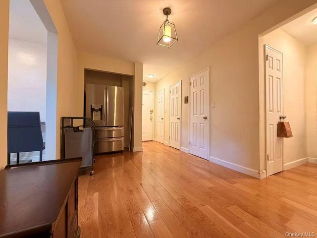 85-14 Broadway 3L, Elmhurst, NY 11373