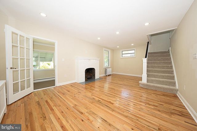 34 LEXINGTON AVE, Lansdowne, PA 19050