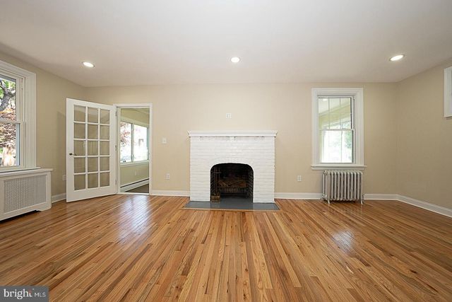 34 LEXINGTON AVE, Lansdowne, PA 19050
