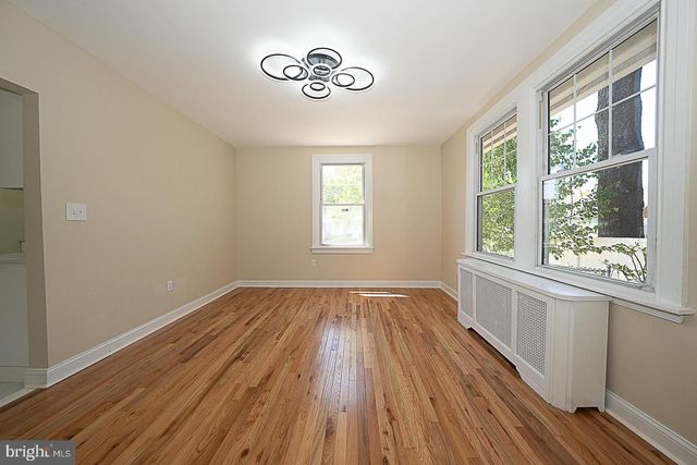 34 LEXINGTON AVE, Lansdowne, PA 19050