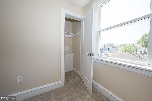 34 LEXINGTON AVE, Lansdowne, PA 19050