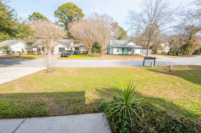 1307 Lake Mallard Boulevard, Mount Pleasant, SC 29464