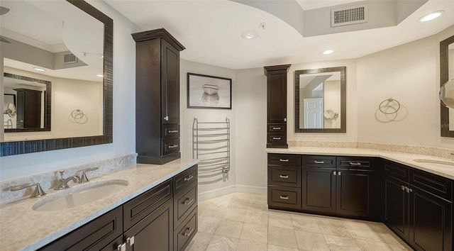 393 N POINT ROAD 301, Osprey, FL 34229