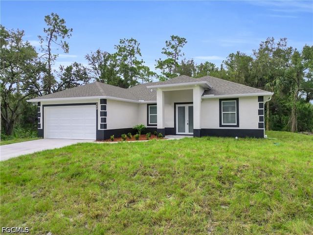 920 8th AVE, Lehigh Acres, FL 33972
